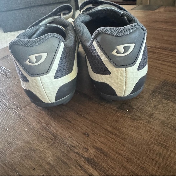 Giro Ranger Spin Cycle Shoes 6.5 Cream and Black - Picture 7 of 16